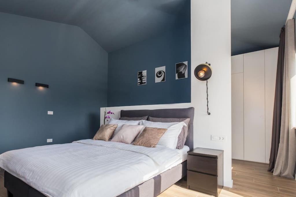 Marcante - Designer, Romantic Pool View Suite Porec Esterno foto